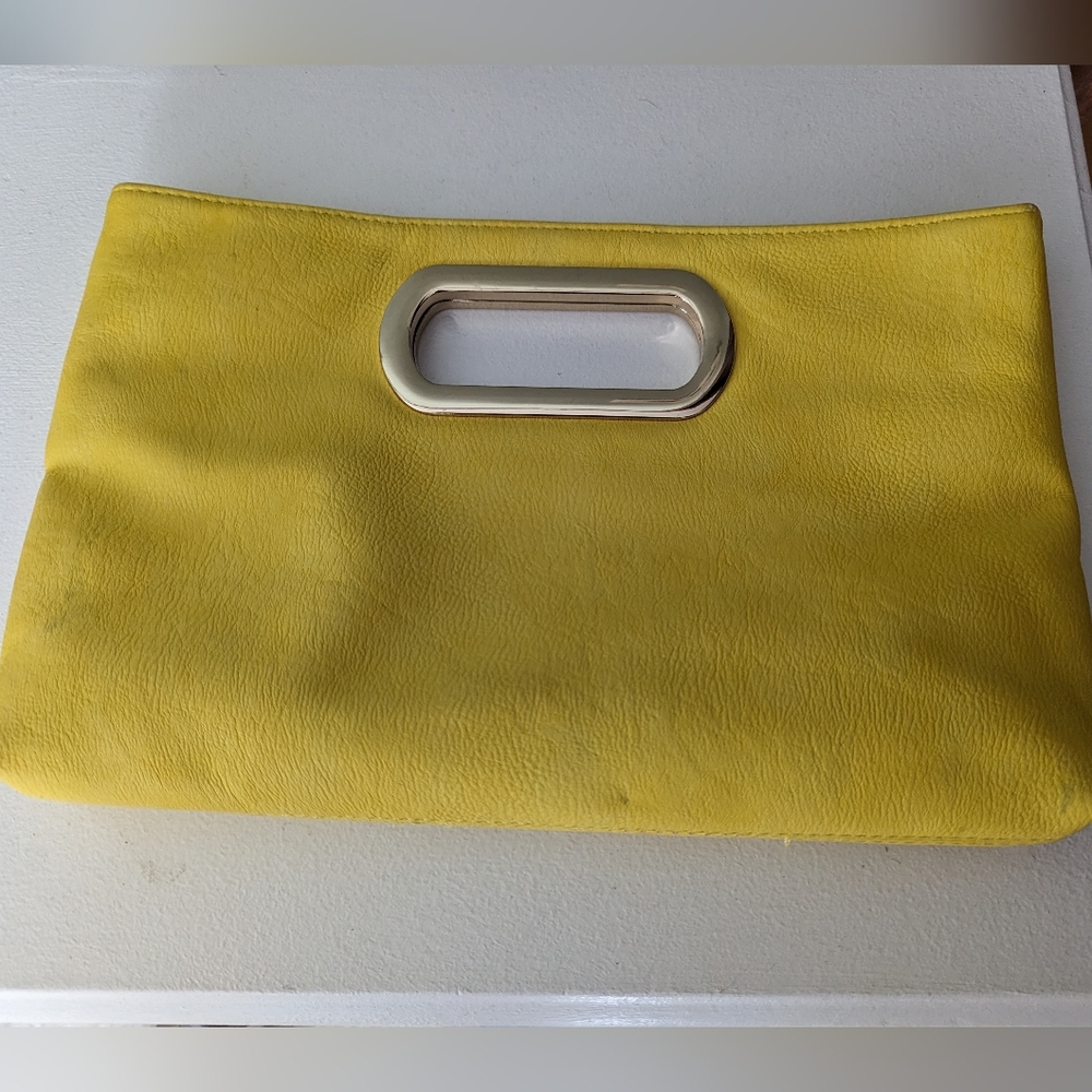 Sunny yellow clutch bag. Perfect for Spring and Summer evenings out.